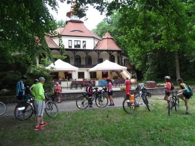 Towarzysze podróży poszukiwani: zakończenie sezonu rowerowego grupy Łazik