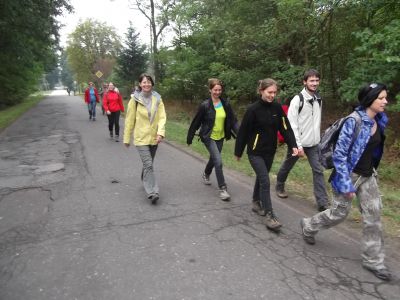 Towarzysze podróży na niedzielny spacer przez Las Młochowski